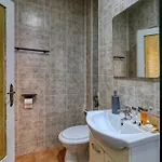 2 Hidden Gems - U Need - By Uni88 Appart hôtel