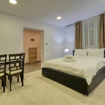 2 Hidden Gems - U Need - By Uni88 Lejlighedshotel