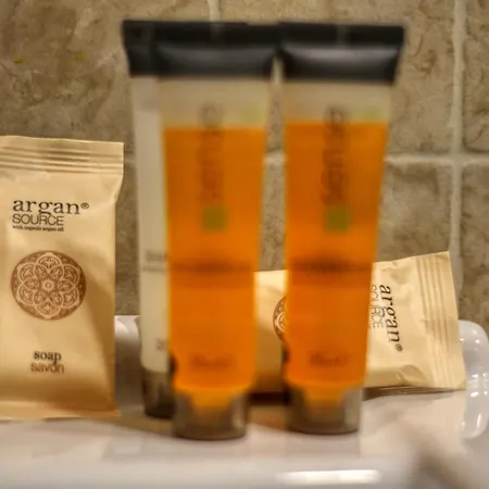 2 Hidden Gems - U Need - By Uni88