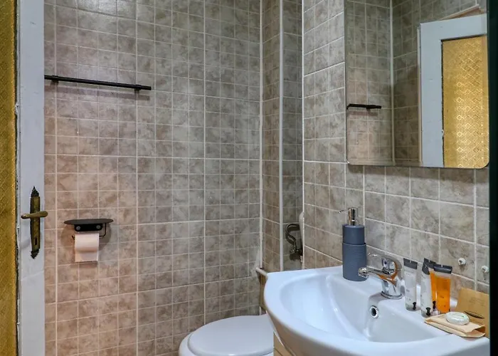 2 Hidden Gems - U Need - By Uni88 מלון דירות