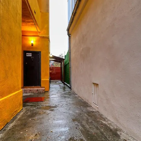 2 Hidden Gems - U Need - By Uni88