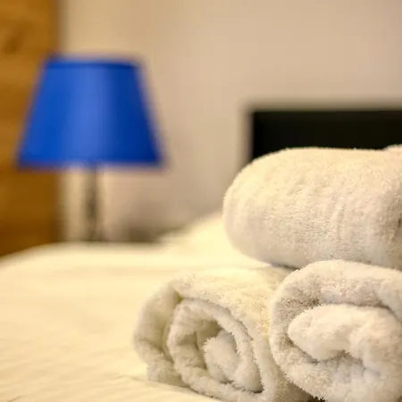 2 Hidden Gems - U Need - By Uni88 Bukarest