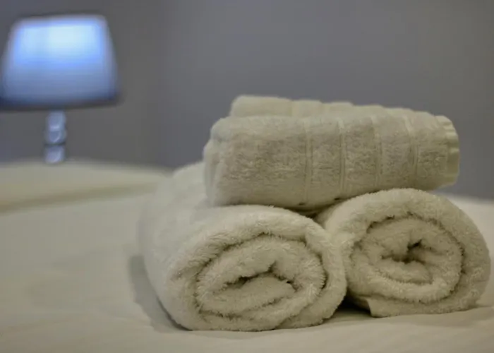 2 Hidden Gems - U Need - By Uni88 Apartahotel